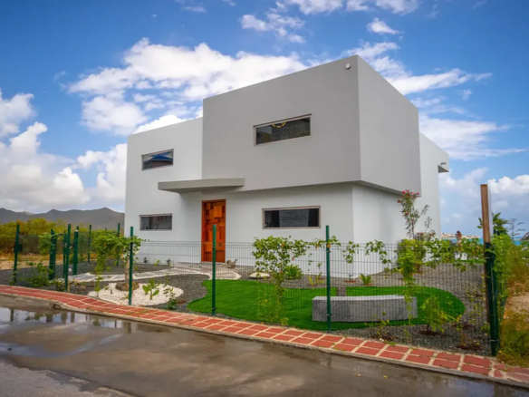 Sea True Villa: A Masterpiece of Modern Architecture in St. Maarten
