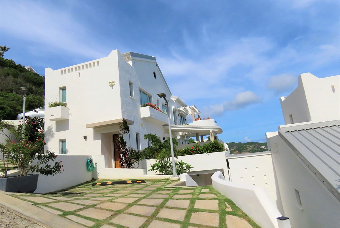 St. Maarten luxury villa – 2 Bed Ocean View